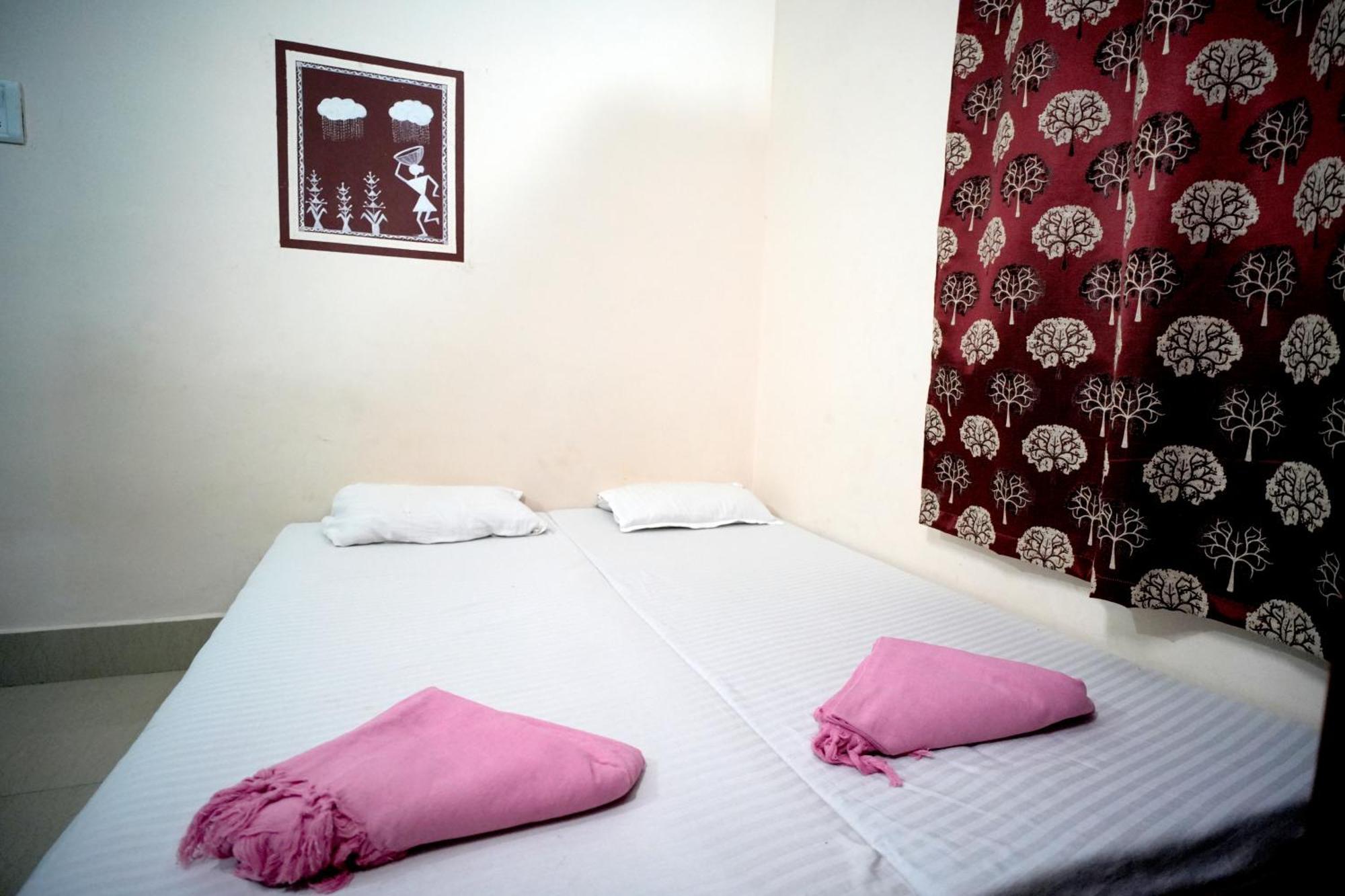 Banaras Gully House 500 Ft From The Ghats Varanasi Exterior photo